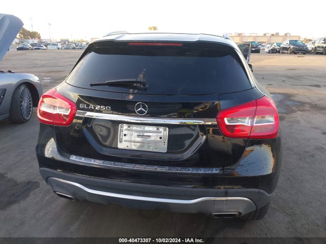 WDCTG4EB0JJ519422 Mercedes-Benz GLA 250