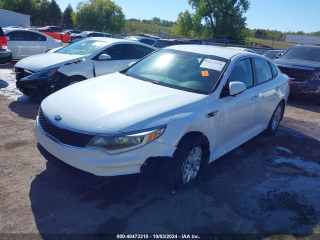 KIA Optima Lx 2017 5XXGT4L34HG166891 Image 2