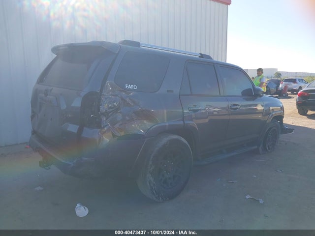 Toyota 4RUNNER SR5 2021 JTEEU5JR6M5239318 Image 4