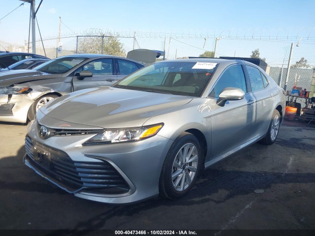 Toyota CAMRY LE 2021 4T1C11AK1MU438391 Image 2