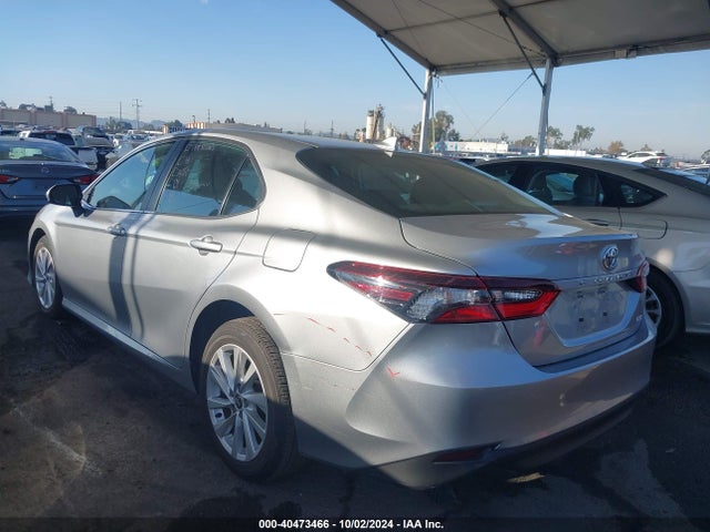 Toyota CAMRY LE 2021 4T1C11AK1MU438391 Image 3