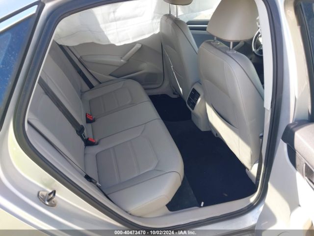 1VWBA7A39JC001636 Volkswagen Passat 2.0t Se