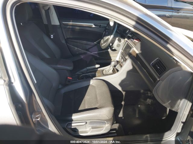 1VWBA7A30JC027039 Volkswagen Passat 2.0t Se