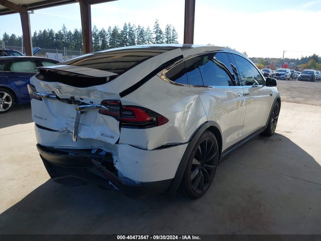 2017 TESLA MODEL X 5YJXCBE40HF055803 Photo 3
