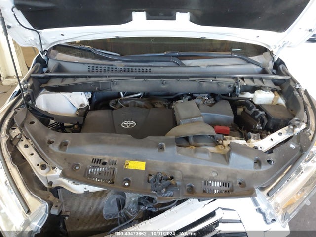 Toyota Highlander Xle 2018 5TDJZRFH2JS837066 Image 10