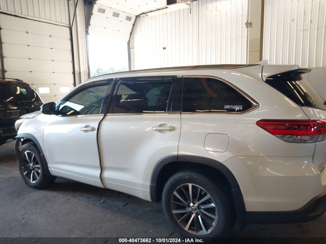 Toyota Highlander Xle 2018 5TDJZRFH2JS837066 Image 14