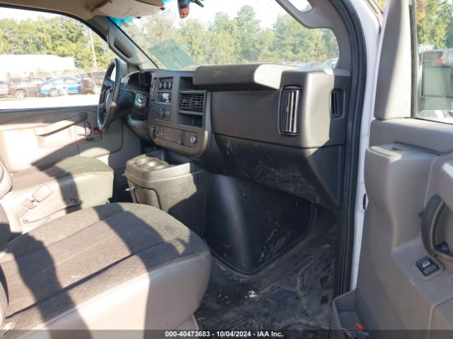 1GTW7AFG3L1244482 GMC Savana Cargo Rwd 2500 Regular Wheelbase Work Van