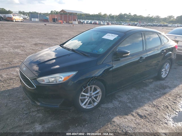 Ford FOCUS SE 2016 1FADP3F20GL313782 Image 2