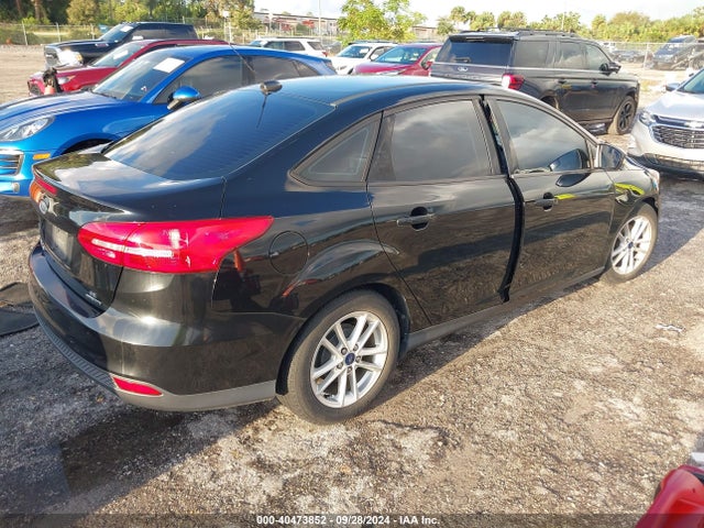 Ford FOCUS SE 2016 1FADP3F20GL313782 Image 4