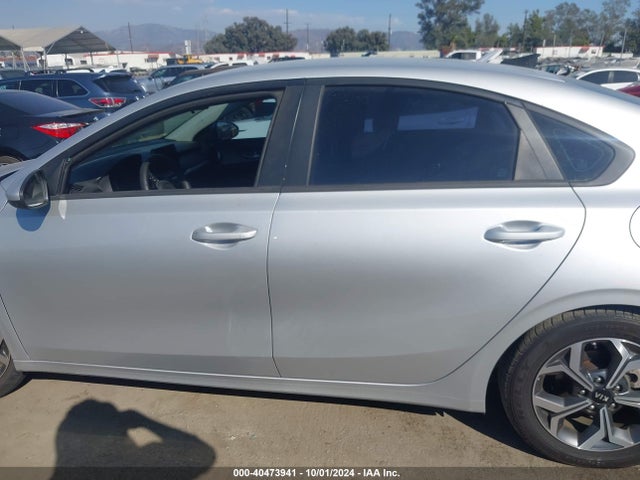 KIA Forte Lxs 2019 3KPF24AD7KE083885 Image 14
