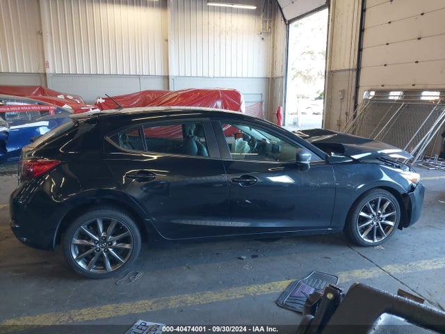 Mazda Mazda3 Touring 2018 3MZBN1L33JM259566 Image 14