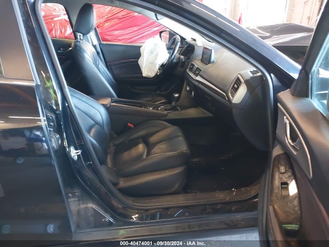 3MZBN1L33JM259566 Mazda Mazda3 Touring