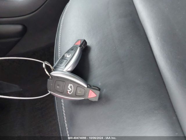 SJKCH5CR2HA024512 Infiniti Qx30 Premium