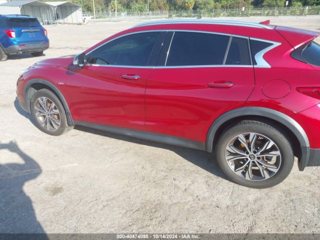 SJKCH5CR2HA024512 Infiniti Qx30 Premium