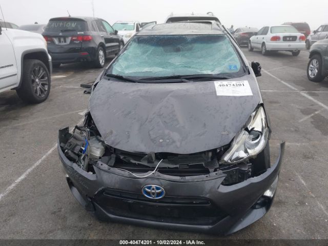 JTDKDTB33G1134320 Toyota Prius C Four
