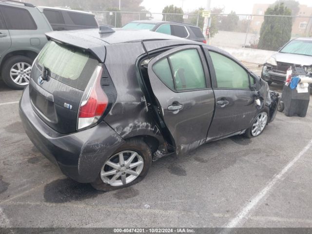 JTDKDTB33G1134320 Toyota Prius C Four