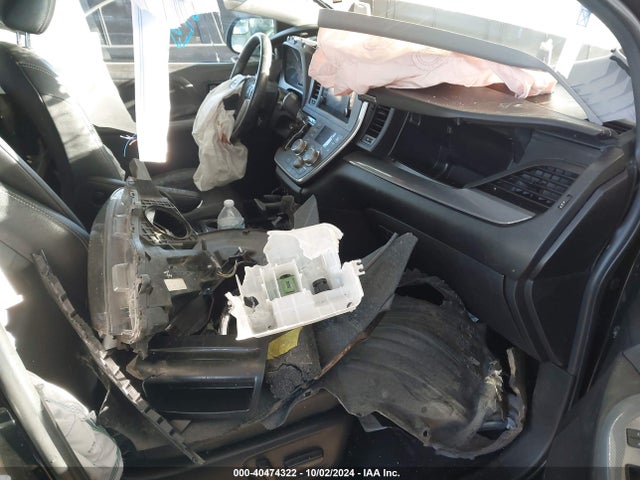 Toyota Sienna Se 8 Passenger 2017 5TDXZ3DC2HS784152 Image 5