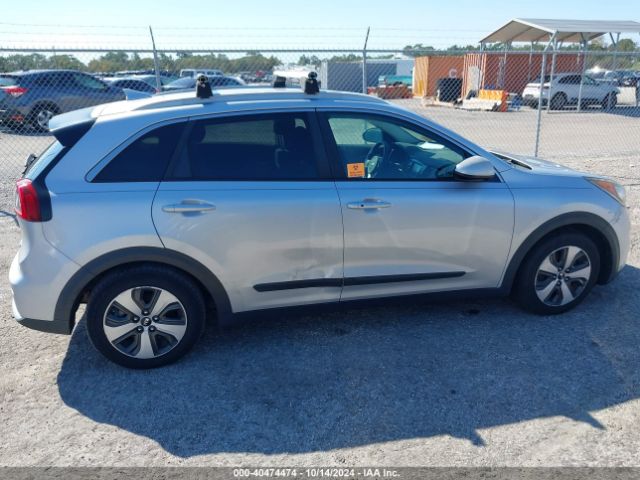 KNDCB3LC7H5054604 KIA NIRO LX
