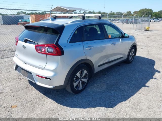 KNDCB3LC7H5054604 KIA NIRO LX