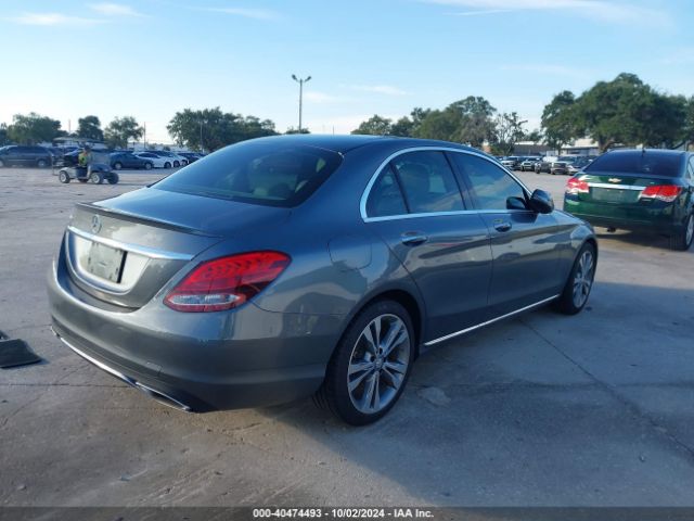 55SWF4JB5HU184251 Mercedes-Benz C 300 Luxury/sport