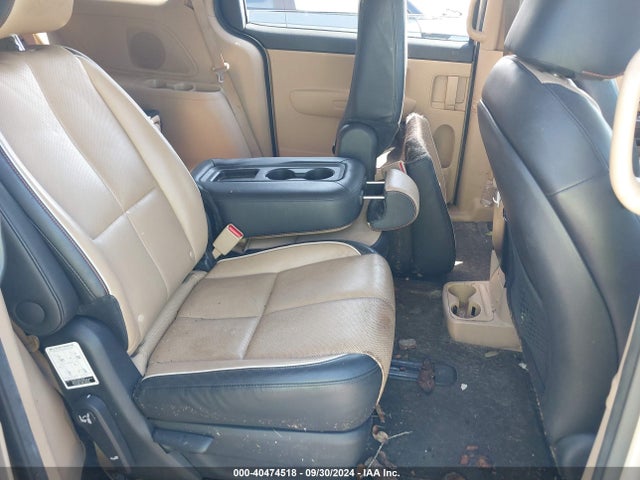 KIA SEDONA LX 2016 KNDMB5C12G6211785 Image 8