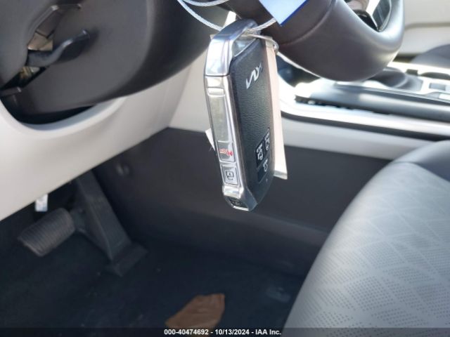KNDNB4H39P6237292 KIA Carnival Mpv Lx Seat Package