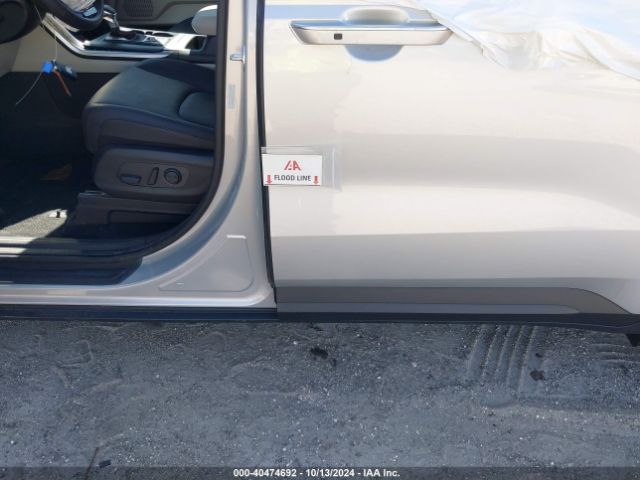 KNDNB4H39P6237292 KIA Carnival Mpv Lx Seat Package