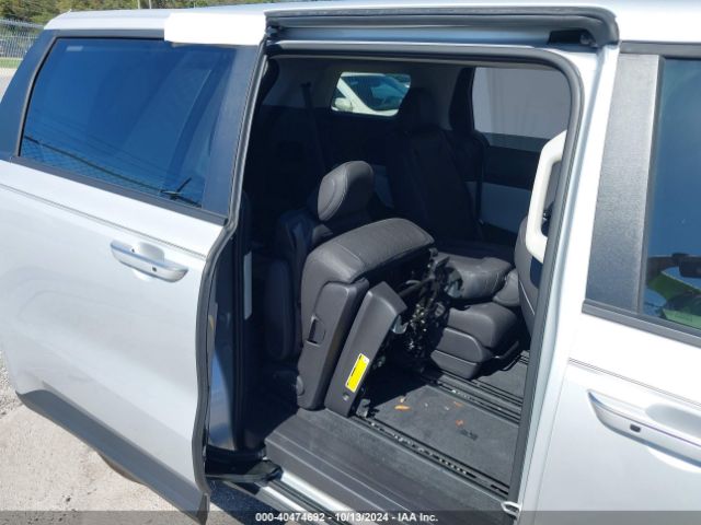 KNDNB4H39P6237292 KIA Carnival Mpv Lx Seat Package