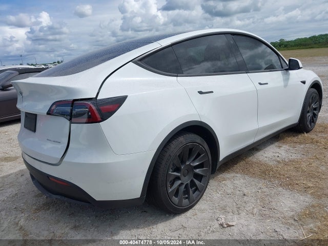 2022 TESLA MODEL Y 7SAYGDEE8NF401172 Photo 3