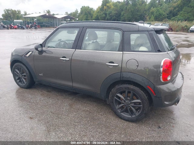 2012 MINI COOPER S COUNTRYMAN WMWZC5C59CWL55590 Photo 2