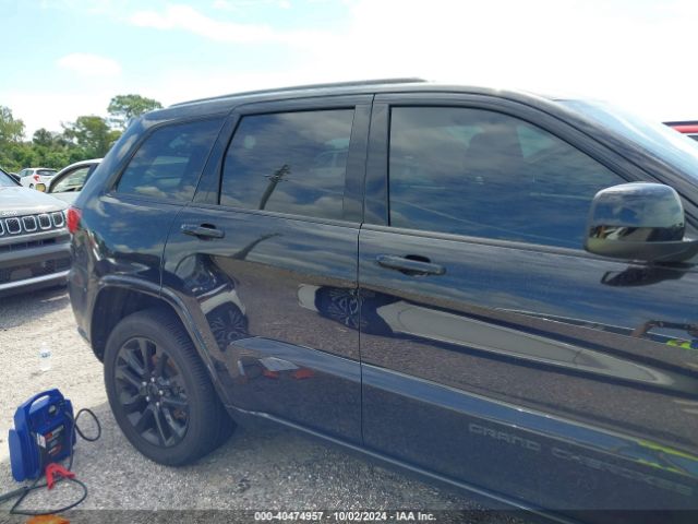 1C4RJEAGXMC717667 Jeep Grand Cherokee Laredo X 4x2