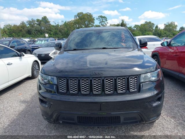 1C4RJEAGXMC717667 Jeep Grand Cherokee Laredo X 4x2