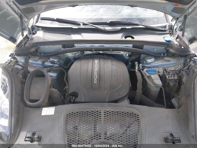 2018 PORSCHE MACAN WP1AA2A54JLB02262 Photo 9