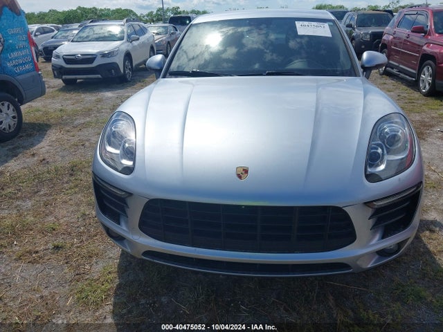 2018 PORSCHE MACAN WP1AA2A54JLB02262 Photo 5