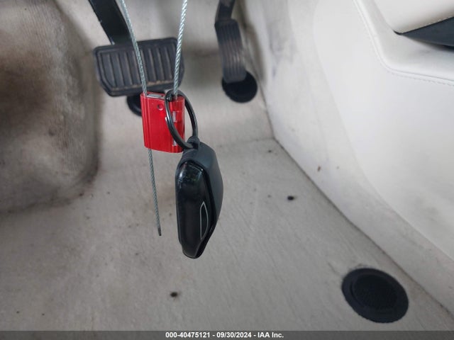2017 TESLA MODEL S 5YJSA1E1XHF225942 Photo 10