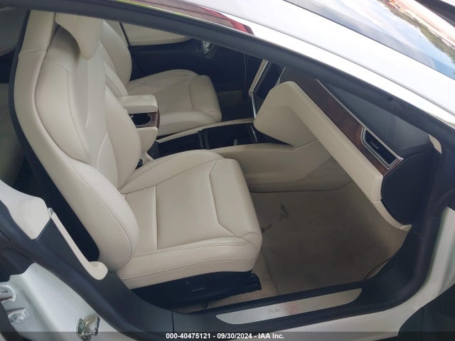 2017 TESLA MODEL S 5YJSA1E1XHF225942 Photo 4