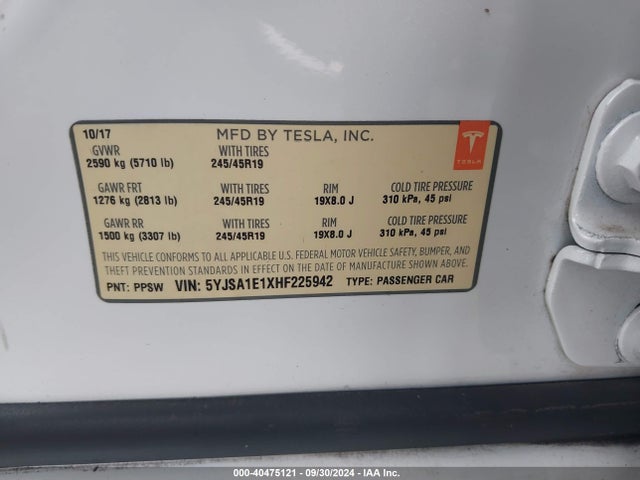 2017 TESLA MODEL S 5YJSA1E1XHF225942 Photo 8