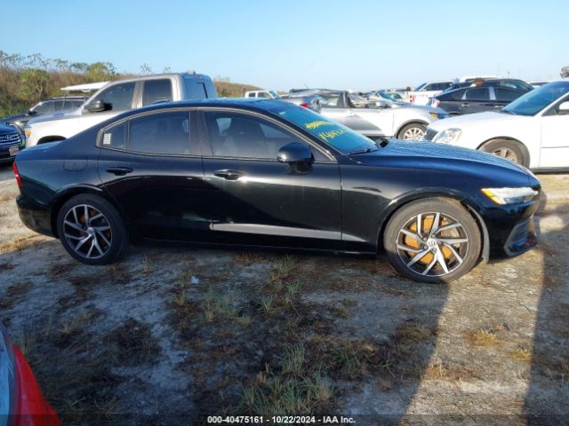 7JRA22TKXLG044009 Volvo S60 T6 Momentum