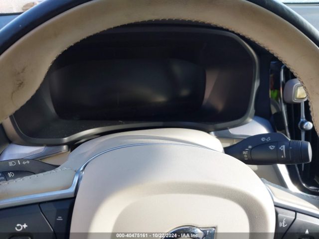 7JRA22TKXLG044009 Volvo S60 T6 Momentum