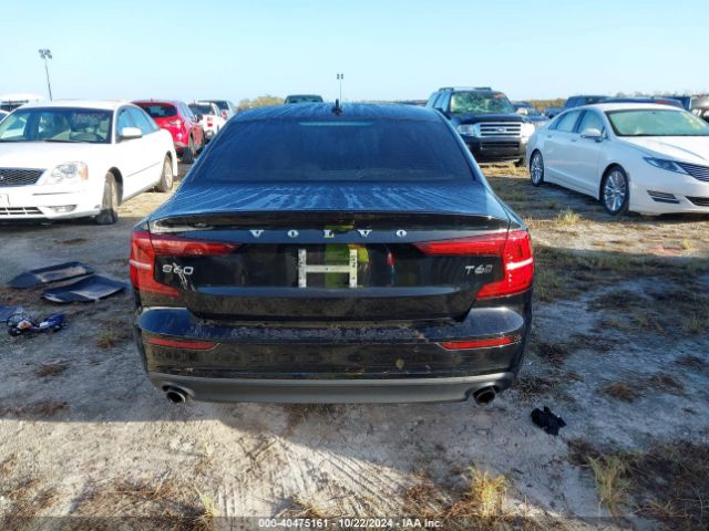 7JRA22TKXLG044009 Volvo S60 T6 Momentum