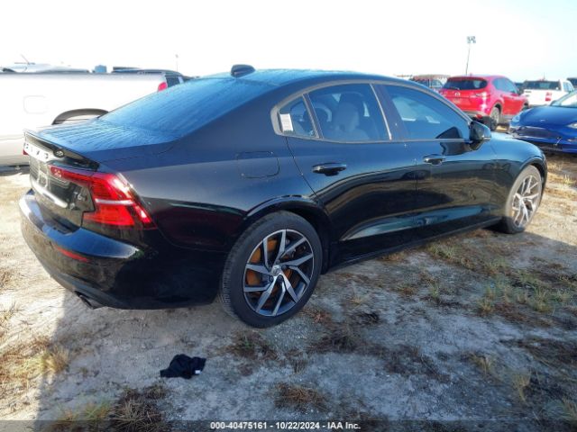 7JRA22TKXLG044009 Volvo S60 T6 Momentum