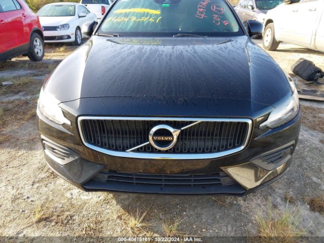 7JRA22TKXLG044009 Volvo S60 T6 Momentum