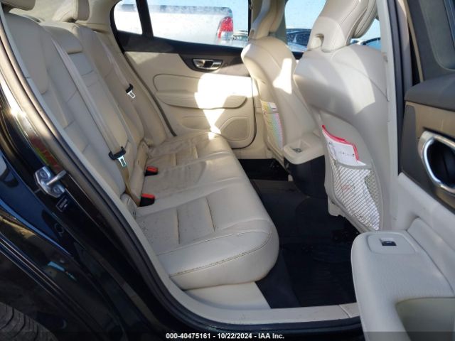 7JRA22TKXLG044009 Volvo S60 T6 Momentum