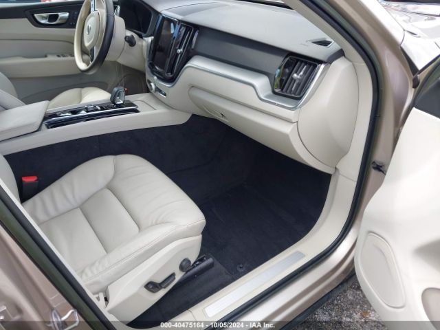 YV4L12RV9P1239603 Volvo Xc60 B5 Core