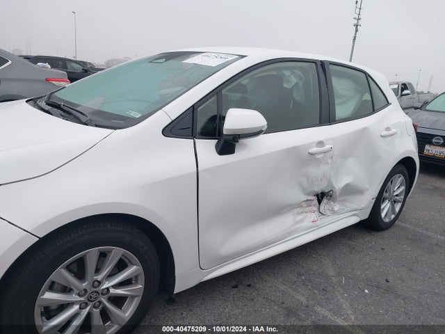 JTND4MBE9S3234172 Toyota COROLLA SE