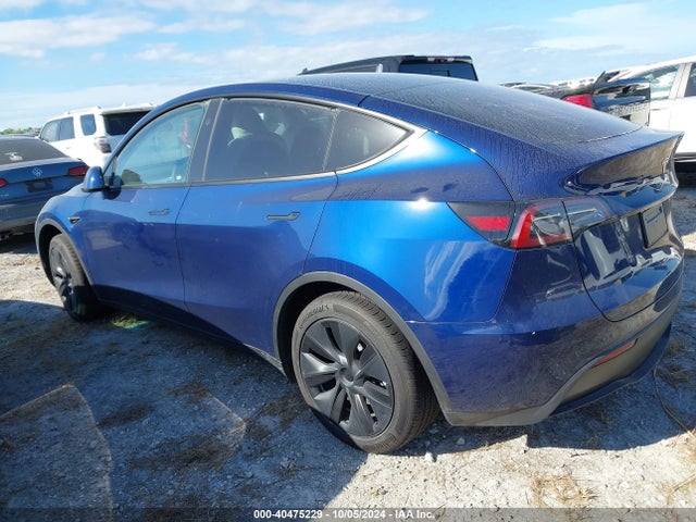 2024 TESLA MODEL Y 7SAYGDED4RF100265 Photo 2
