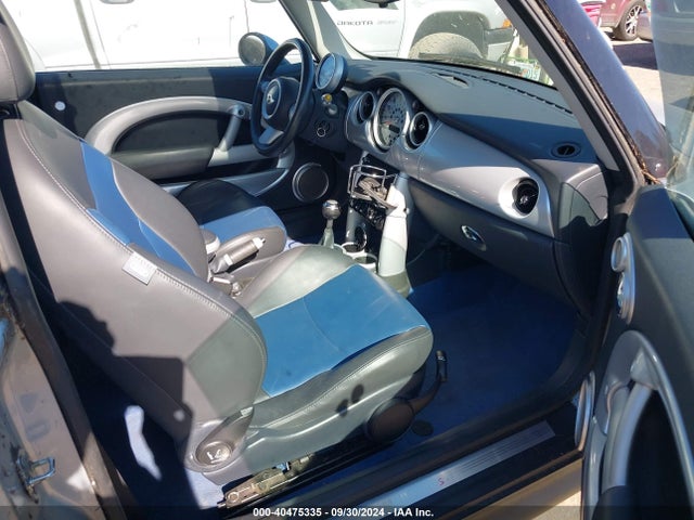 2006 MINI COOPER S WMWRE33516TL19378 Photo 4