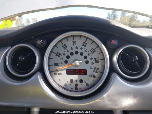 2006 MINI COOPER S WMWRE33516TL19378 Photo 6