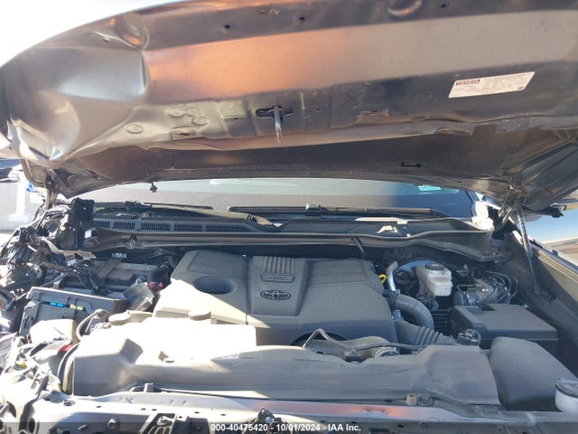 Toyota Tundra Platinum 2023 5TFNA5DB9PX124586 Image 10