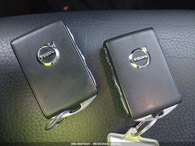 LVY982AK2JP027858 Volvo S90 T5 Momentum
